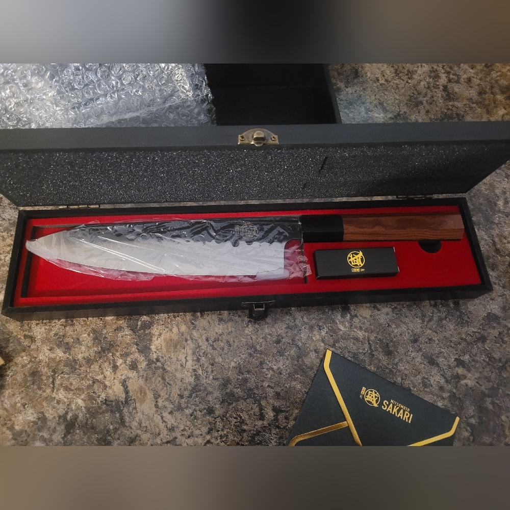 Mitsumoto Sakari 8" gyoto knife